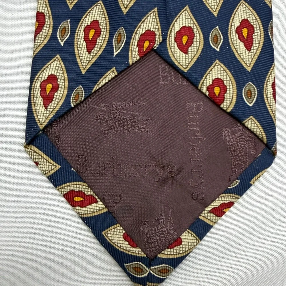 Burberrys Silk Necktie 58